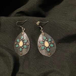 Women’s Earrings Flower Pendants